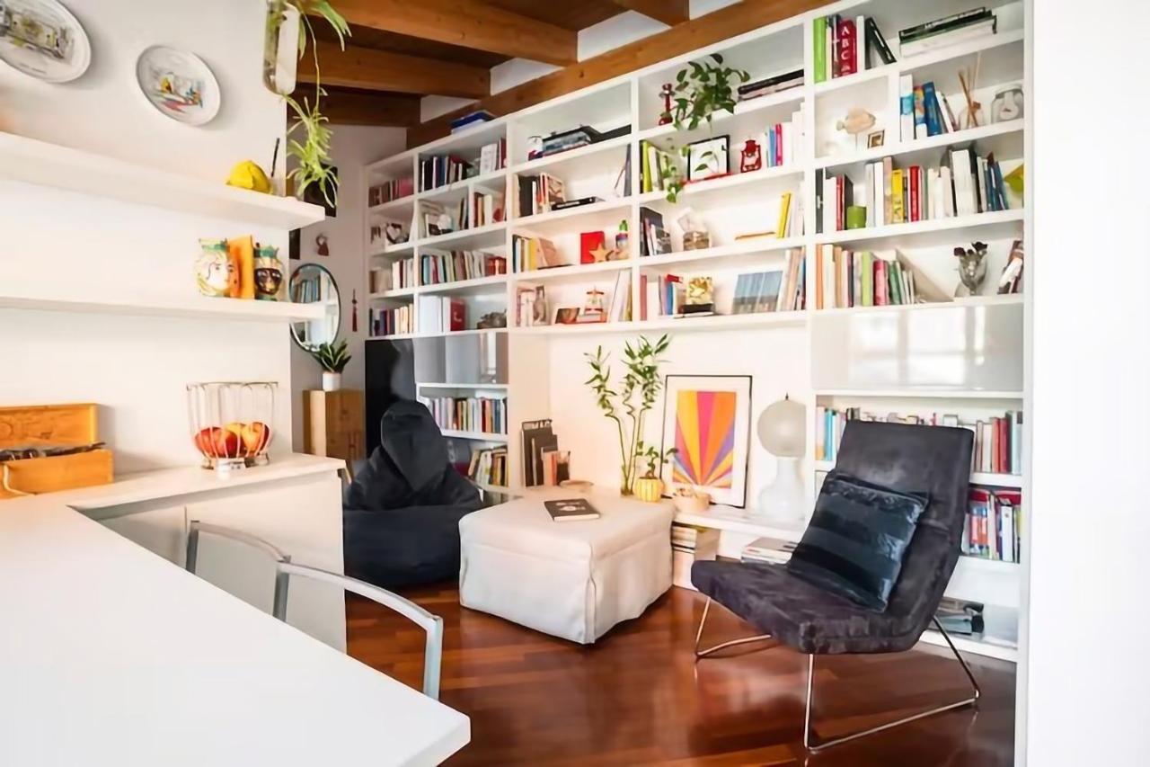 Apartamento Le Domus Milano_Attic With Terrace Exterior foto
