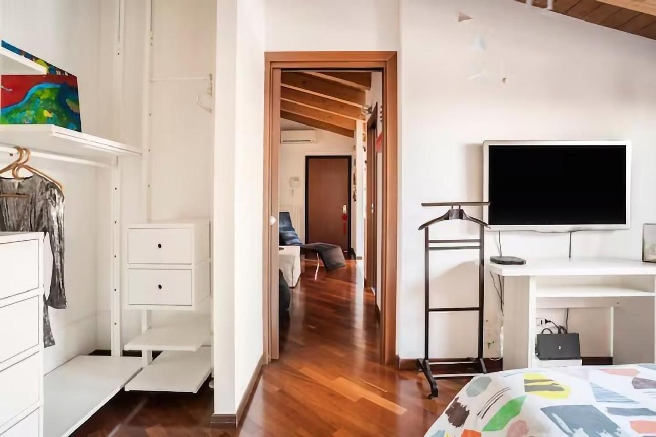 Apartamento Le Domus Milano_Attic With Terrace Exterior foto